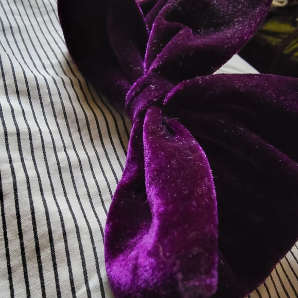 VTG Oversized Velvet Bow Phillips "Big Clip" The Madonna Bow Vintage Acc… - Picture 3 of 14